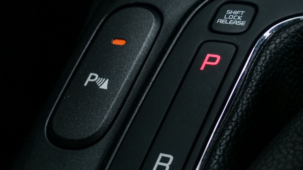 Função "P" deve ser usada quando o carro for estacionado (Imagem: Mohamed Aloul/Pexels/CC)