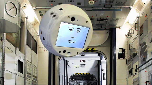 Conheça CIMON, robô flutuante e amigável que atua como assistente pessoal na ISS
