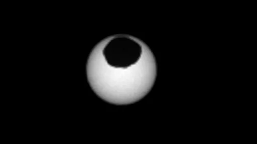 Rover Curiosity registra dois eclipses solares em Marte
