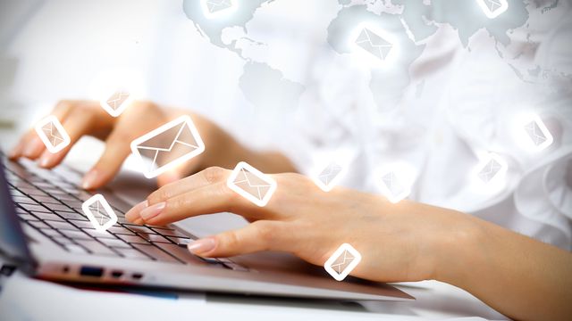 Como importar contatos do seu e-mail