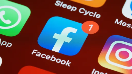 Facebook é acusado de burlar proteções de privacidade do iOS