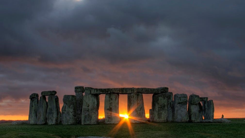 saiba-como-stonehenge-serviu-como-calend-rio-solar-na-antiguidade