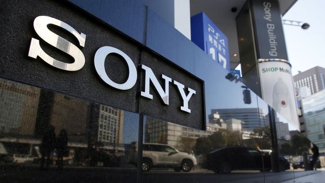 PlayStation ainda gera lucros, enquanto smartphones da Sony continuam caindo