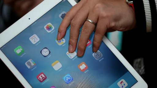 Brecha permite uso do app de contatos para hackear iPhones e iPads