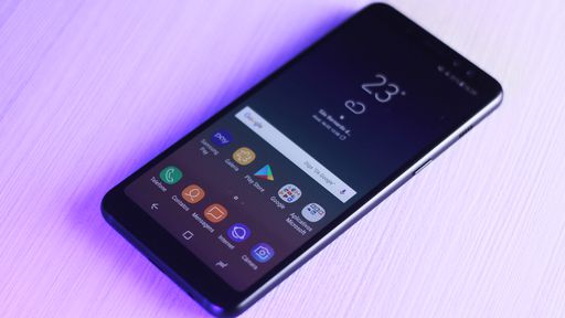 Galaxy A8 e mais celulares antigos da Samsung recebem atualização de abril