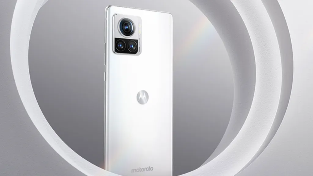 Moto X30 Pro tem sensor ISOCELL HP1 (Imagem: Divulgação/Motorola)