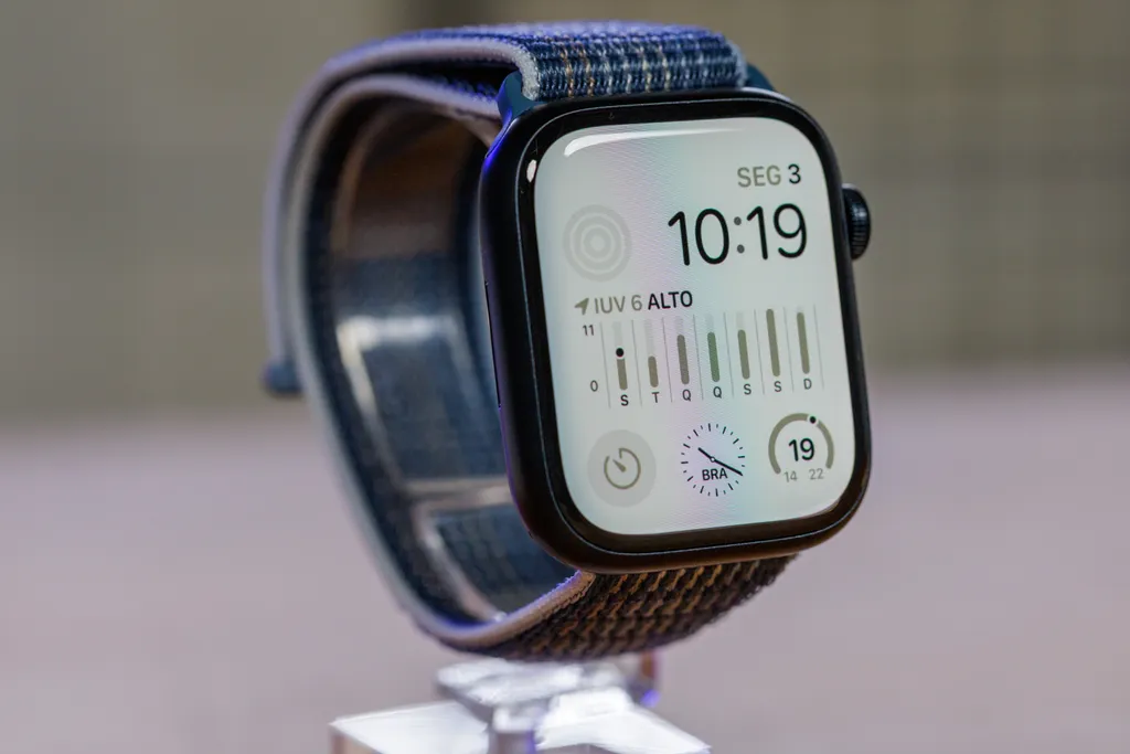 Apple Watch Series 8 tem mais opções de monitoramento de saúde (Imagem: Ivo Meneghel Jr/ Canaltech)