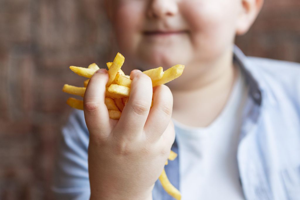 Obesidade infantil superou a desnutrição pela primeira vez (Imagem: Freepik)