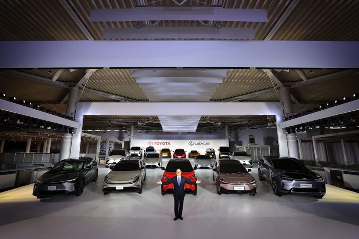 Veículos elétricos Toyota