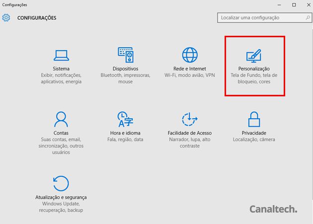 O primeiro passo é verificar se os destaques estão ativados no menu Personalização nas configurações do Windows 10