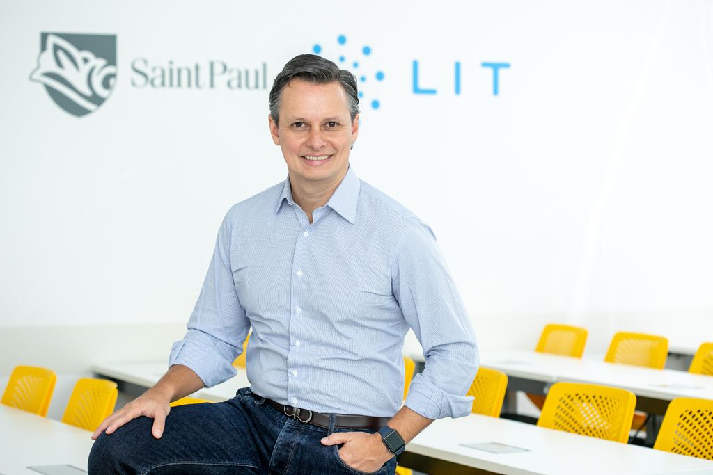 José Cláudio Securato, CEO da Saint Paul Escola de Negócios e da plataforma  LIT: uso da IA no ensino é um caminho sem volta (Foto: divulgação / Saint Paul)