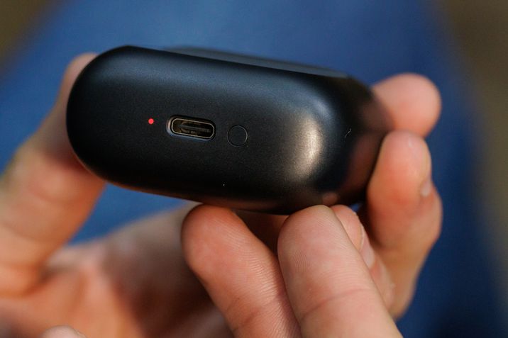 JBL Tour Pro 2 fones usb