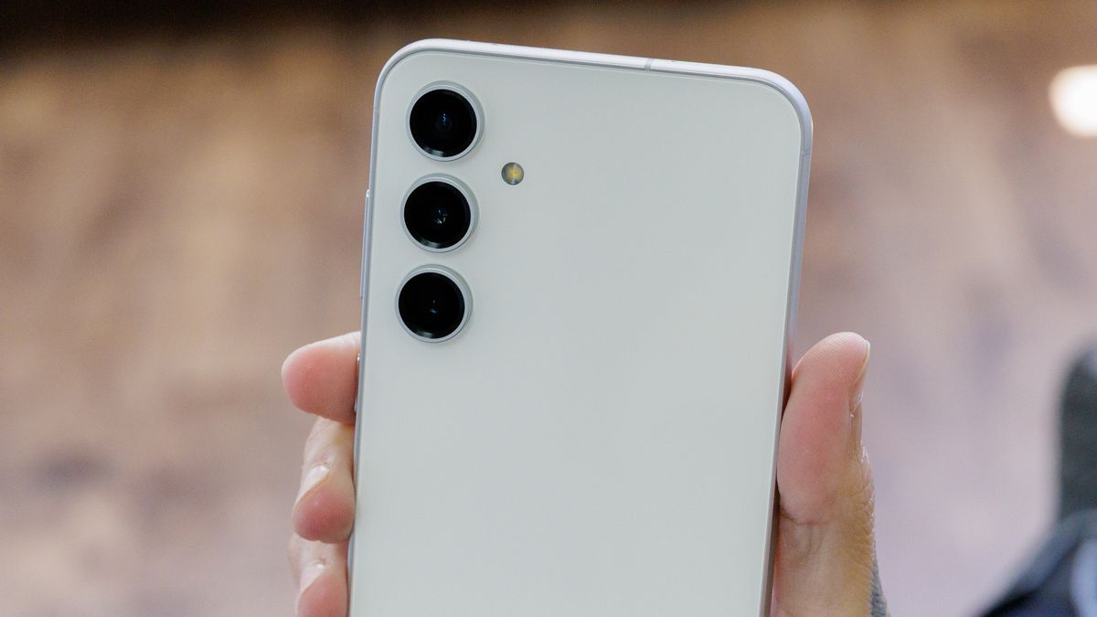 Atualização da One UI 8.5 causa defeito em celulares Galaxy S23