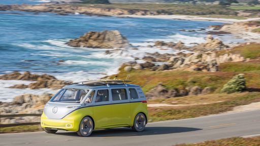 Kombi vai voltar em 2022 com novo conceito e movida a eletricidade