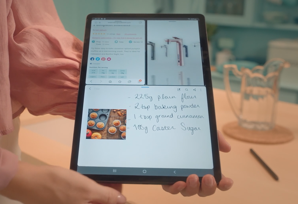 Galaxy Tab S7 FE pode ser utilizado para visualização de receitas, por exemplo (Imagem: Divulgação/Samsung)