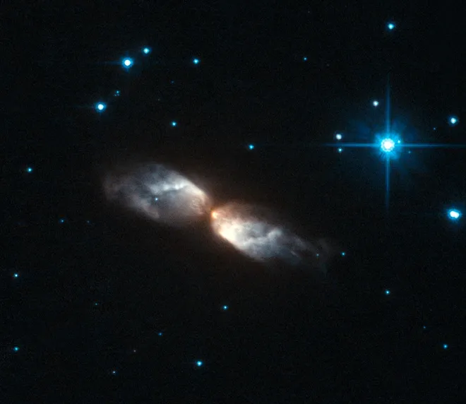 As nebulosas protoplanetárias representam etapas intermediárias entre as gigantes vermelhas e eventuais nebulosas planetárias e/ou anãs brancas (Imagem: Reprodução/ESA/Hubble and NASA)