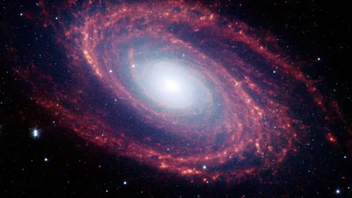 Astrônomos descobrem galáxia mais distante e antiga do universo