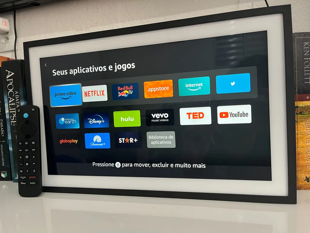 Interface da Fire TV na Echo Show 15 oferece diversos aplicativos de streaming (Imagem: Bruno Bertonzin/Canaltech)