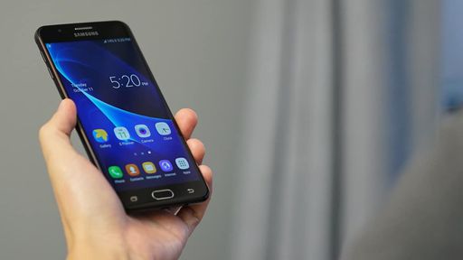 Por R$ 1,2 mil, Samsung lança nova versão do J7 Prime com TV digital