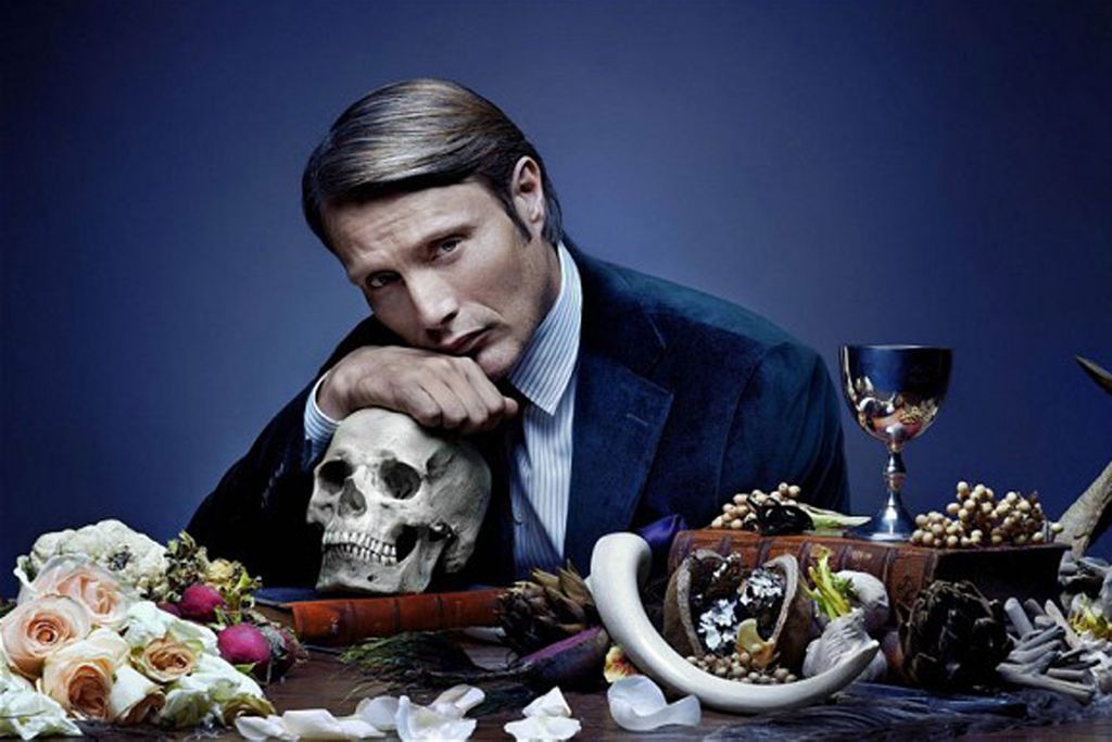 Polar  Mads Mikkelsen dá dicas sobre como cuidar do seu bichinho