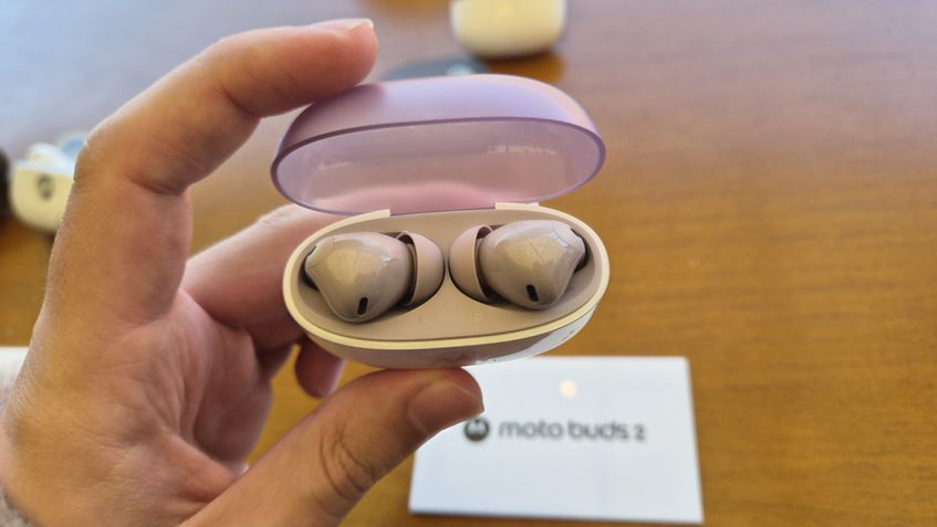 Moto Buds 2 e Buds 2+