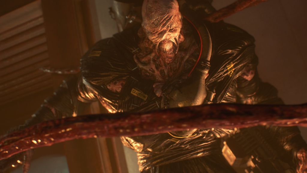 Nemesis, o principal antagonista de Resident Evil 3 Remake, está mais assustador e mais inteligente na nova versão do jogo da Capcom (Imagem: Divulgação/Capcom)