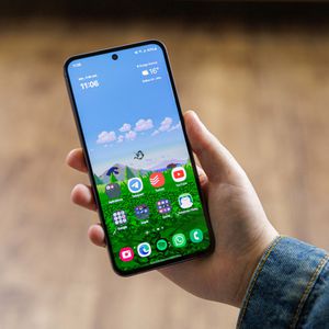 Celular Samsung Galaxy S24 FE 5G, 256GB, 8GB RAM Galaxy AI | CUPOM
