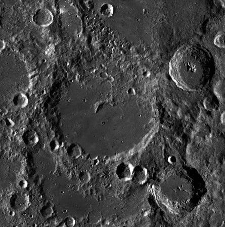 Essa é a cratera Von Karman (Imagem: NASA)