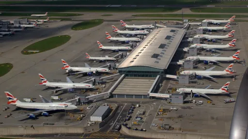 Londres tem primeiro aeroporto do mundo com controle de tráfego aéreo remoto