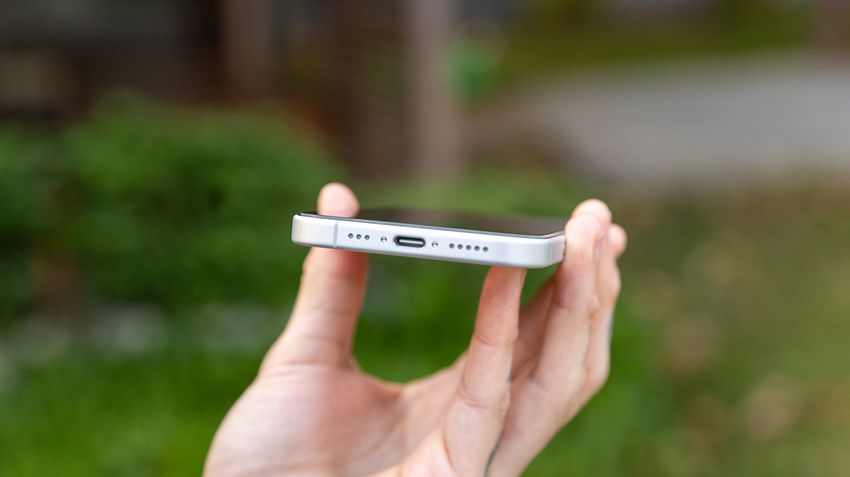 iPhone 17
