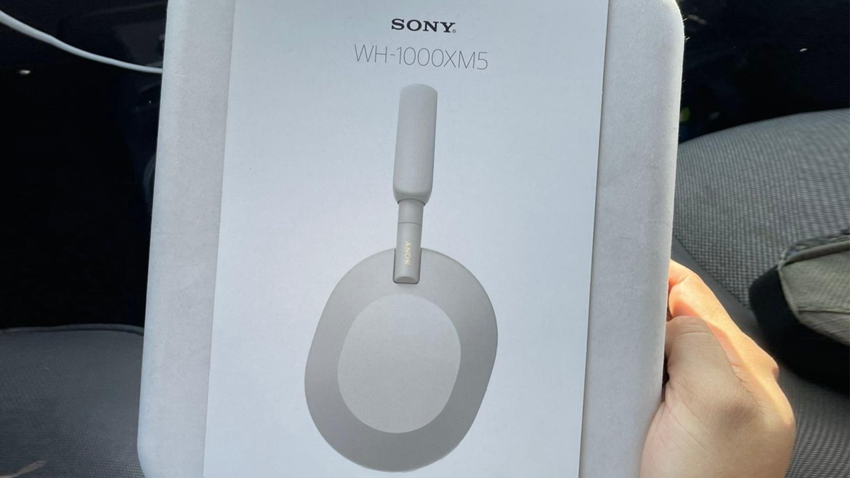 Fone Sony WH-1000XM5 tem caixa vazada revelando mais detalhes