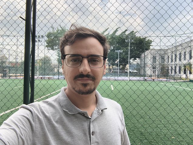 Moto G86 - Câmera frontal