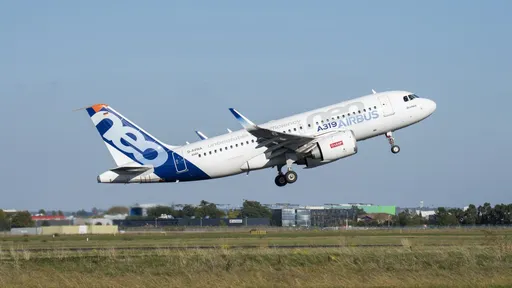 Airbus faz primeiro voo de avião abastecido com combustível sustentável
