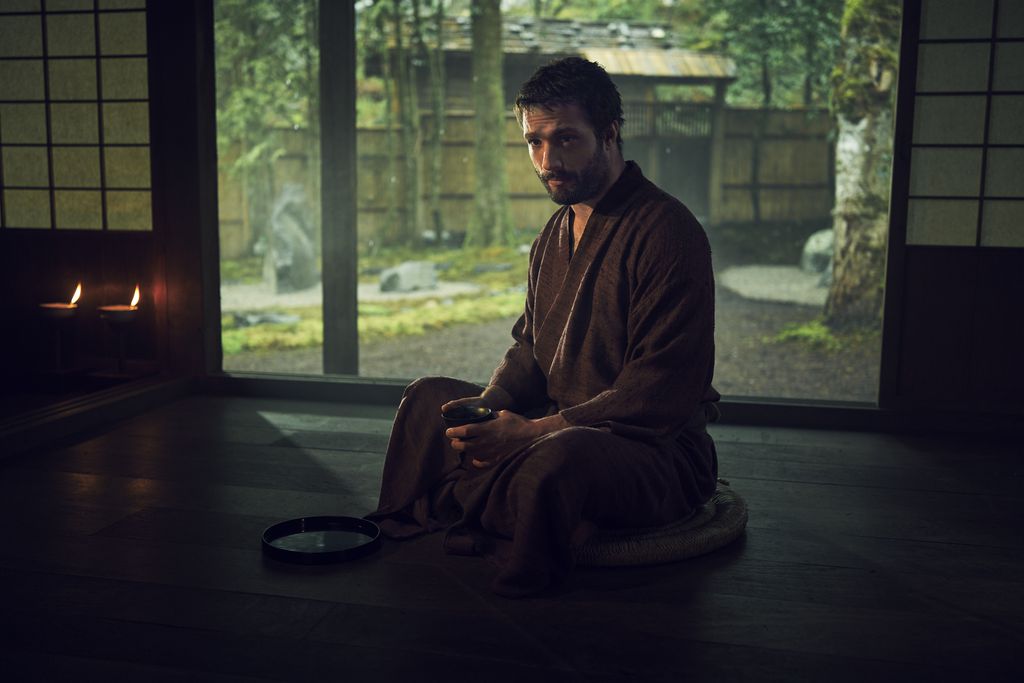 John Blackthorne (Cosmo Jarvis) é peça central das intrigas de Xógum: A Gloriosa Saga do Japão e também o olhar ocidental sobre as tradições (Imagem: Divulgação/FX Networks)