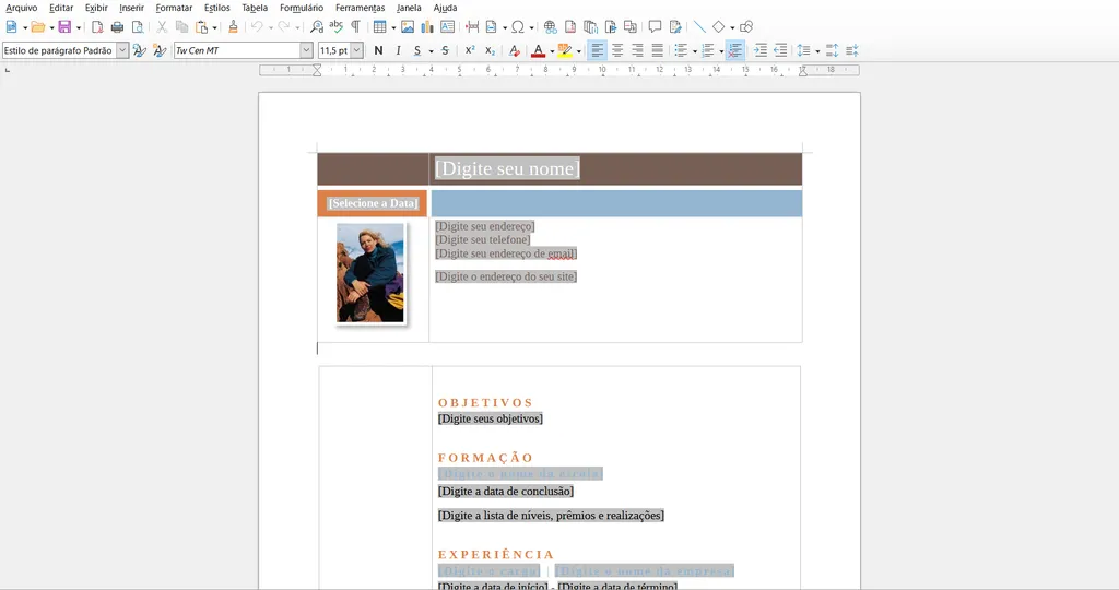 O currículo com design mediano do Word traz equilíbrio entre todos os elementos (Imagem: Reprodução/Microsoft)