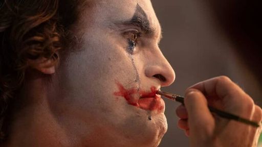 Joaquin Phoenix fala sobre Coringa 2 e diz que gostaria de voltar ao personagem