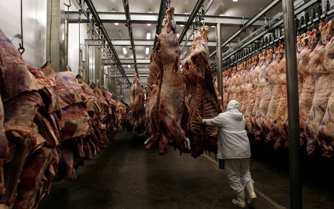 Coronavírus é encontrado em embalagem de carne bovina enviada do Brasil à China