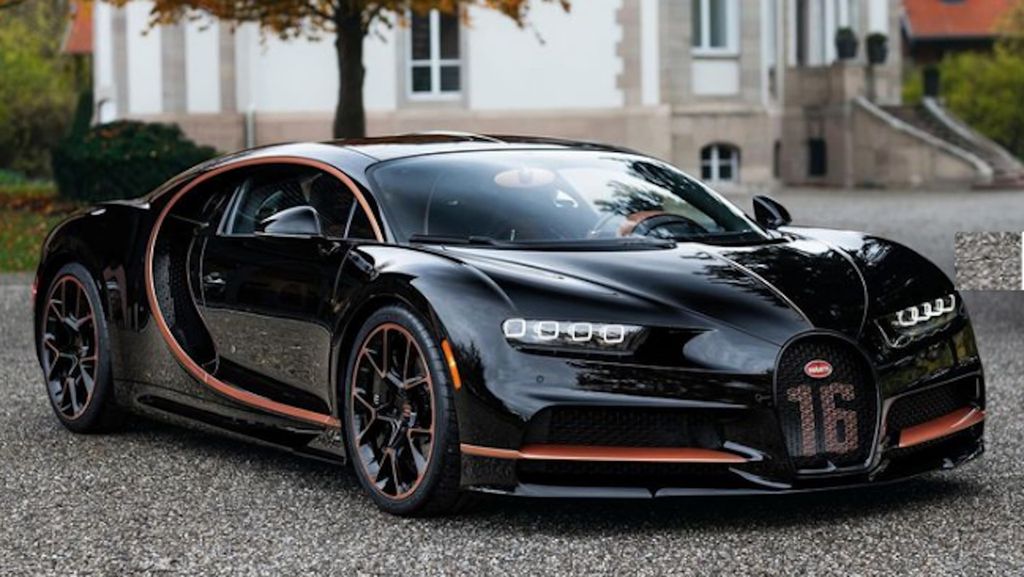 Trocar o farol dianteiro de um Bugatti Chiron é caro. BEM caro (Imagem: Divulgação/Bugatti)