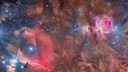 Aglomerados estelares podem ser formados pela colisão de nuvens de gás e poeira 