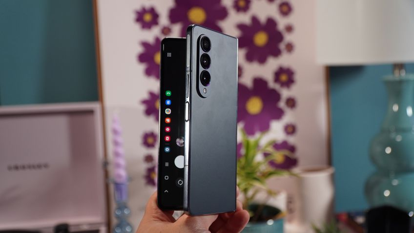 Samsung Galaxy Z Fold 4