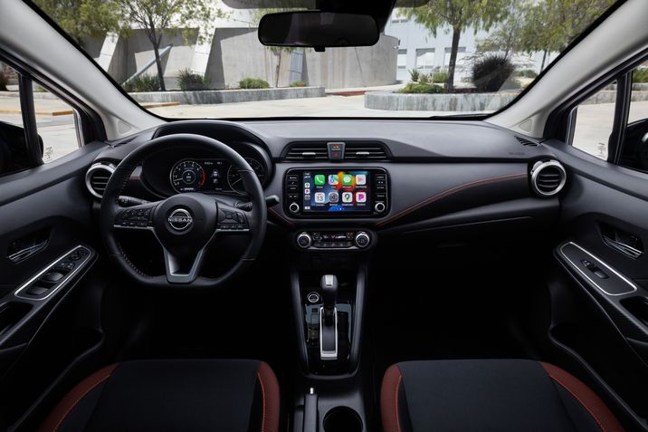 Nissan Versa 2024