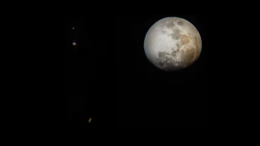 Conjunção entre Lua, Saturno e Júpiter dá show no céu noturno; veja fotos!
