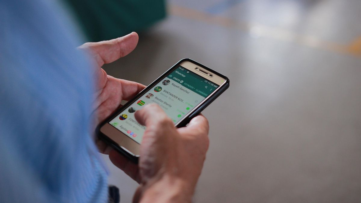 Não, o WhatsApp não deixará de funcionar em celulares antigos nesta segunda (1º)