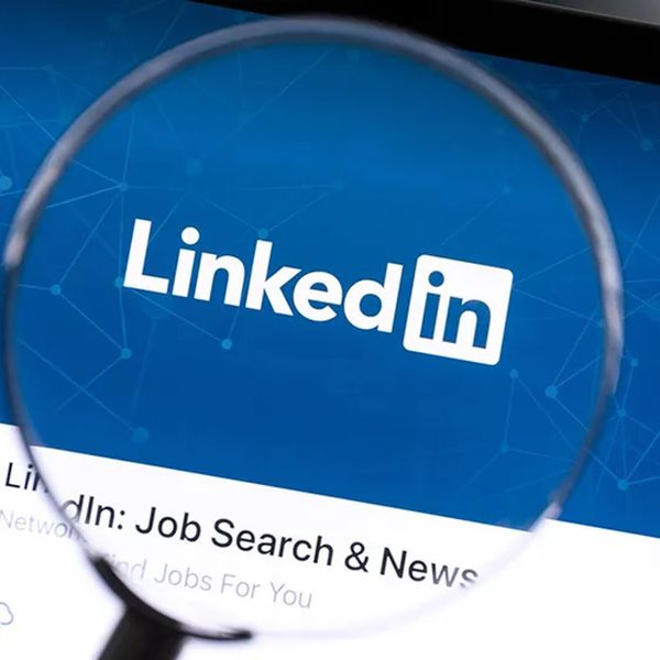 LinkedIn Revoluciona Busca de Profissionais com IA: Descubra Como se Destacar!