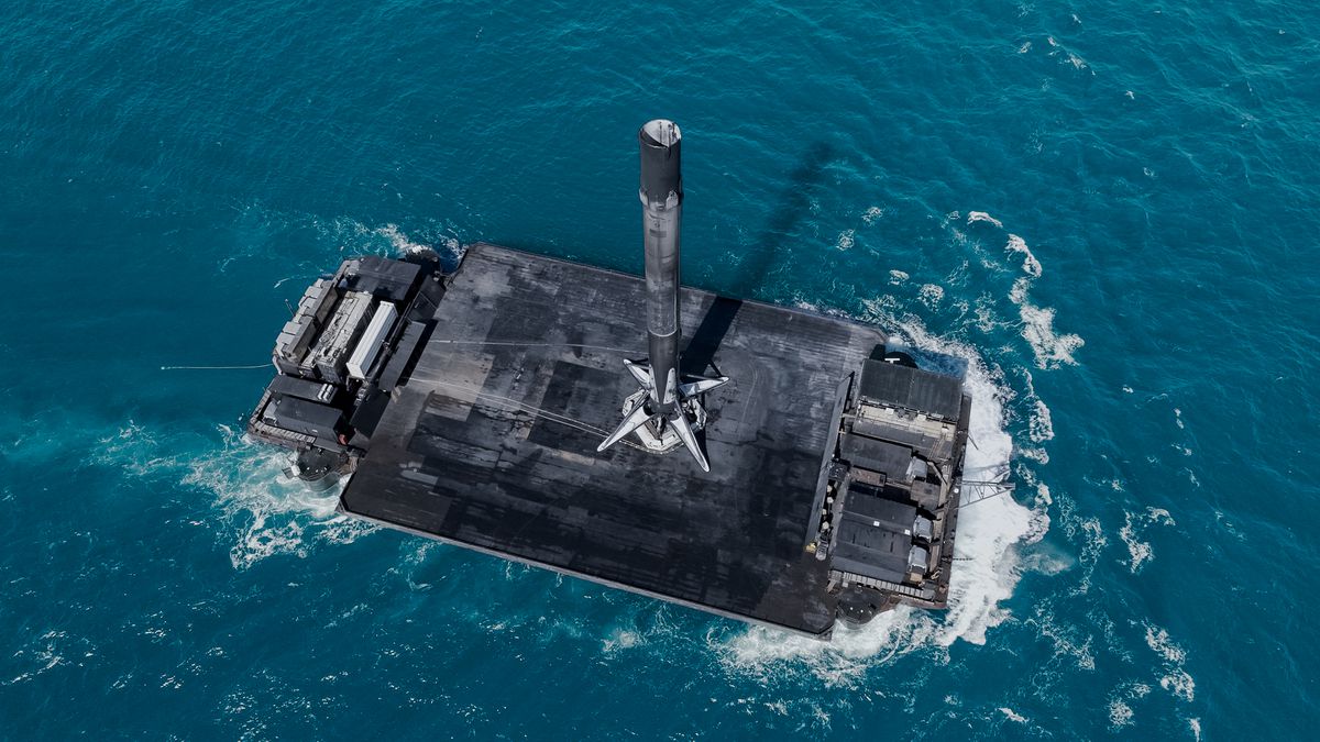 Como funciona a balsa-drone da SpaceX para pouso de foguetes no meio do oceano