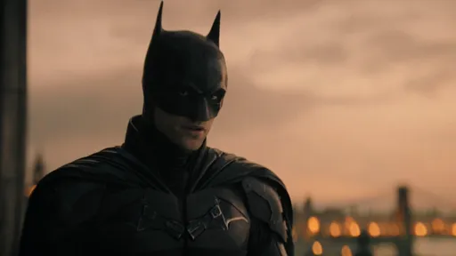 Nova Imagem de The Batman mostra uniforme do herói em detalhes