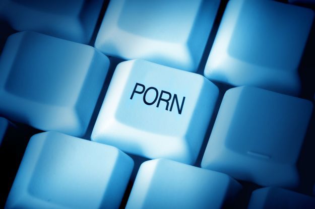 O acesso a conteúdo pornô no Reino Unido mudará a partir de 15 de julho, exigindo apresentação de documentação para comprovar a idade do usuário