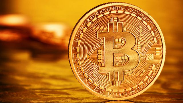 Valor da Bitcoin chega perto dos US$ 6 mil nesta sexta-feira (20)