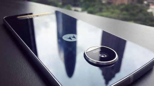 Cada vez mais próximo de ser lançado, Moto Z Play dá as caras em novas fotos