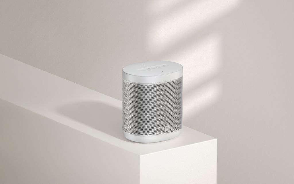 A Mi Smart Speaker tem design simples, mas moderno/ Imagem: Divulgação/ Xiaomi